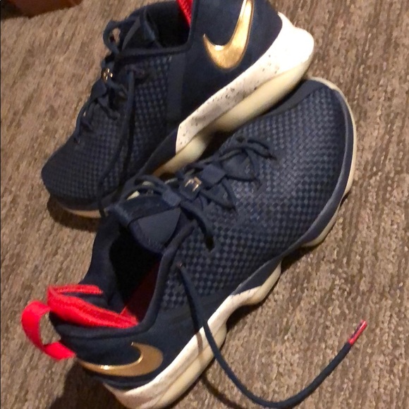 Size 13 Lebrons, worn once. 150 brand new. - Picture 5 of 5